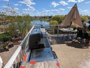 outdoor kitchen stone veneer wall scaled